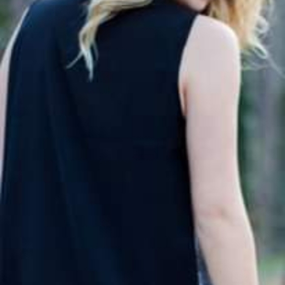 Tunic - Picture 4 of 4